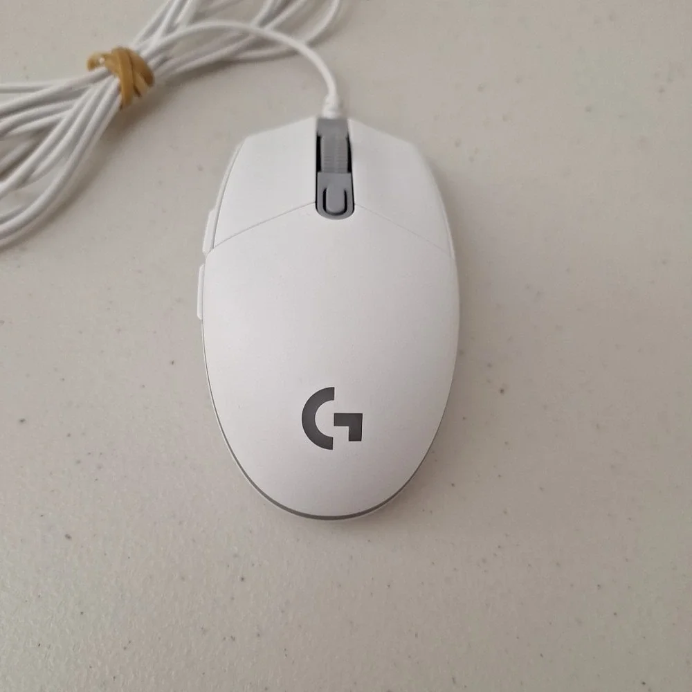 WHITE Logitech G203 Lightsync Wired Gaming Mouse Tested Works Great Condition